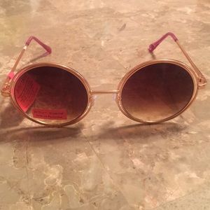 Betsey johnson shades